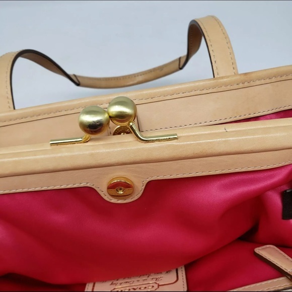 Coach | Hamptons Archive 10th Anniversary Legacy Framed Carryall Tote - Picture 9 of 9